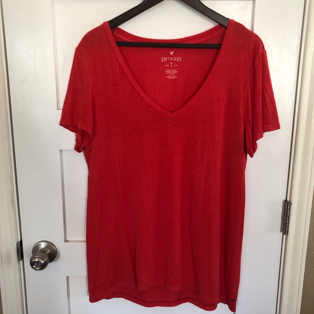 Red tee